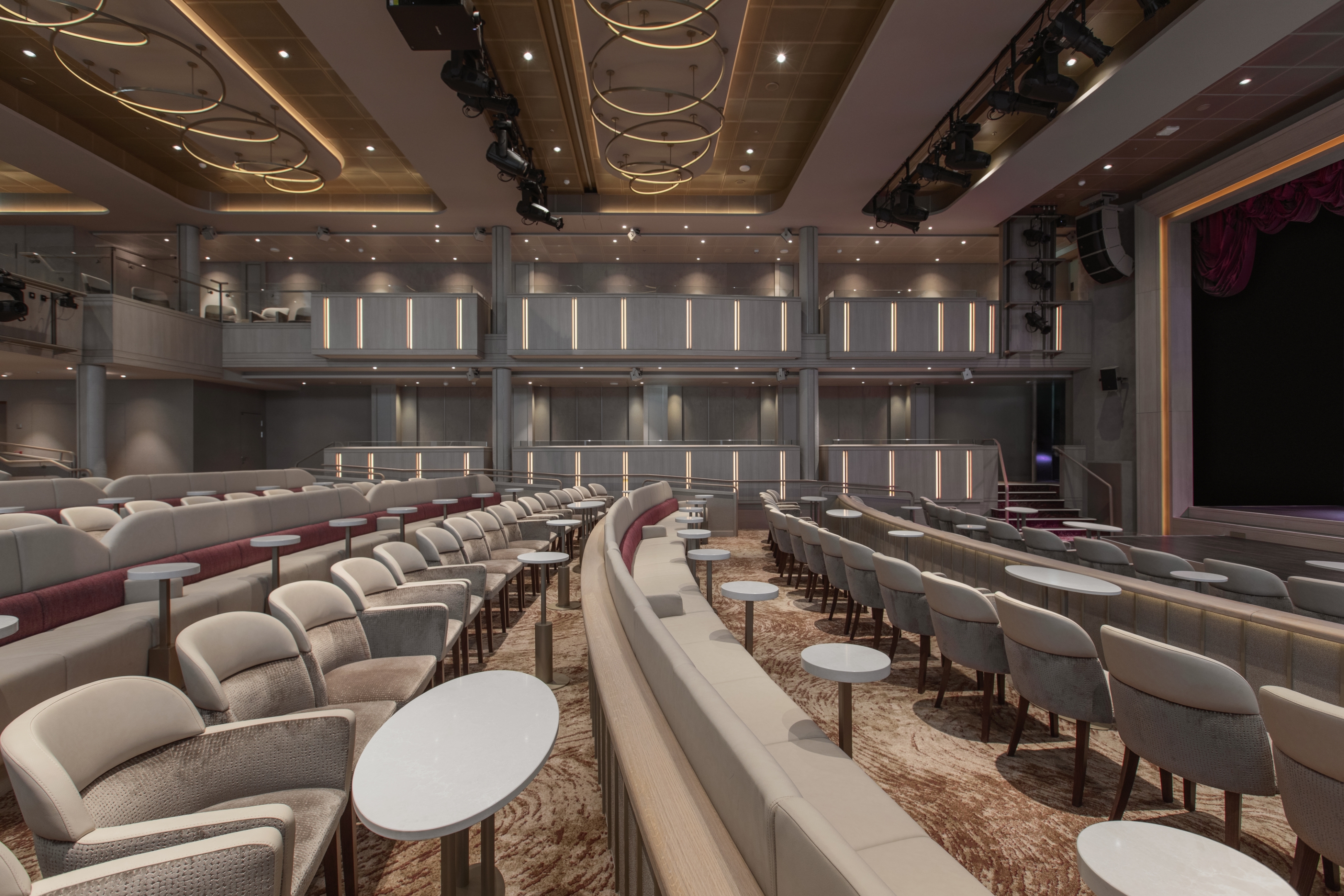 Silver Nova - The Venetian Lounge